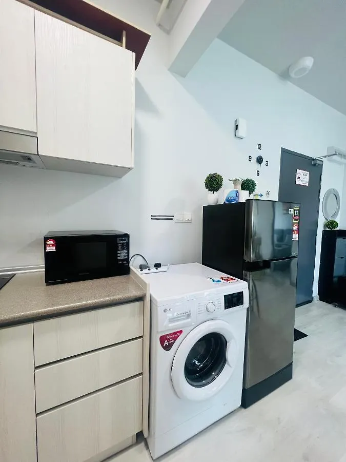 Apartment Botiza Suites At Jesselton Quay Kota Kinabalu