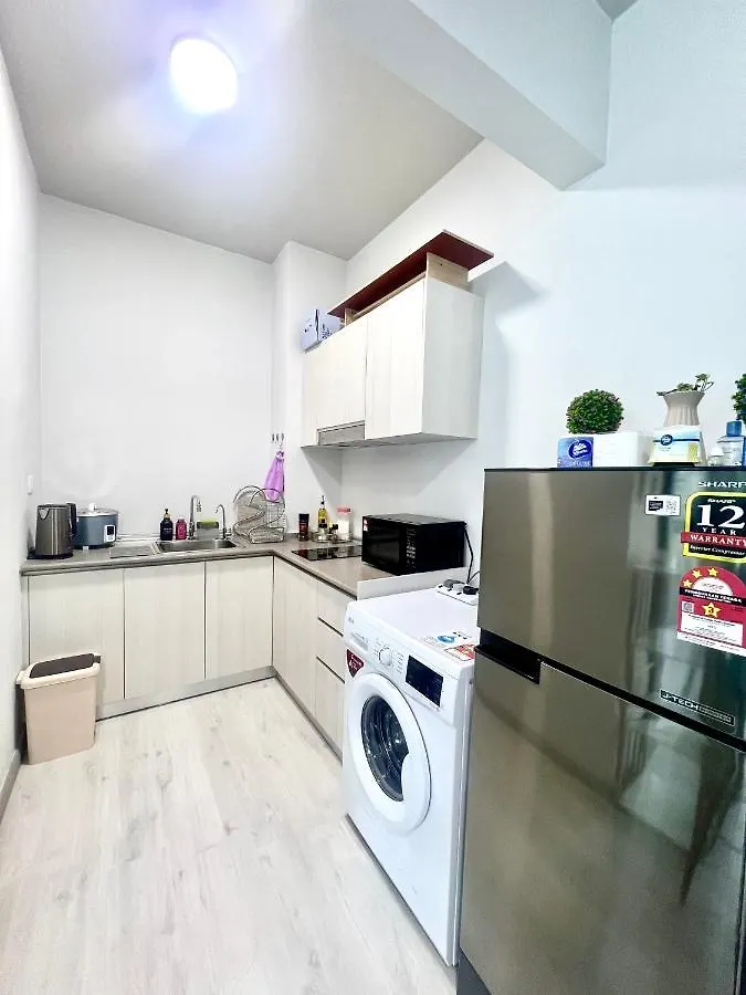 Apartment Botiza Suites At Jesselton Quay Kota Kinabalu