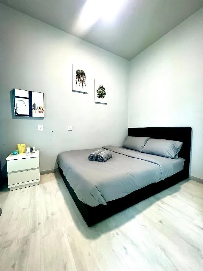 Apartment Botiza Suites At Jesselton Quay Kota Kinabalu