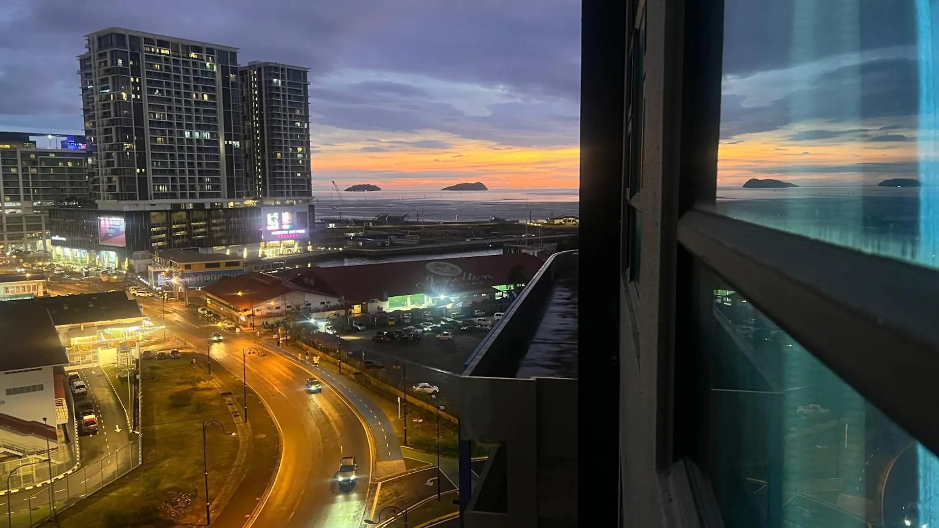 Botiza Suites At Jesselton Quay Kota Kinabalu Malaysia